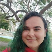Profesora de apoyo escolar, preferentemente, de forma online. Especializada en geografía e historia, además de inglés